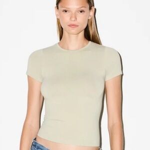 SKIMS Short Sleeve Tee light Green